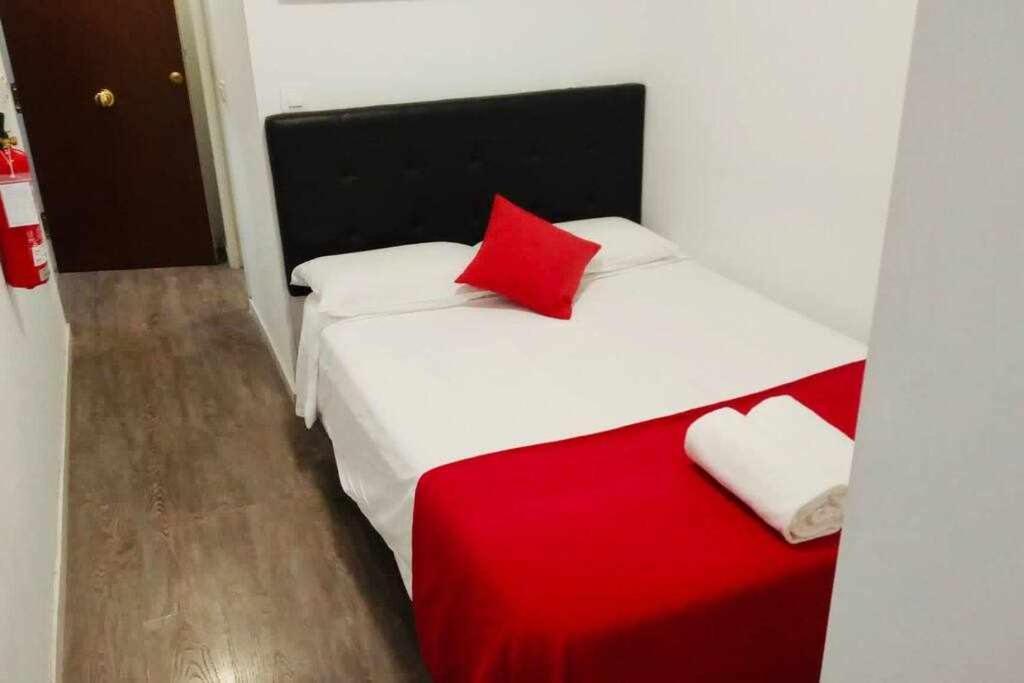 Comodo Y Agradable Estudio En Madrid Centro A5 Exterior foto